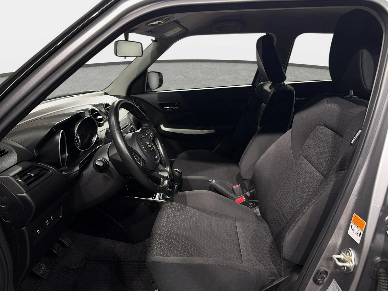 Suzuki Swift - Zdjęcie 13