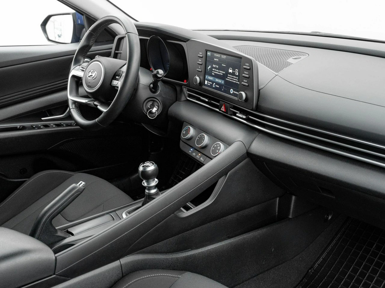 Hyundai Elantra - Zdjęcie 27