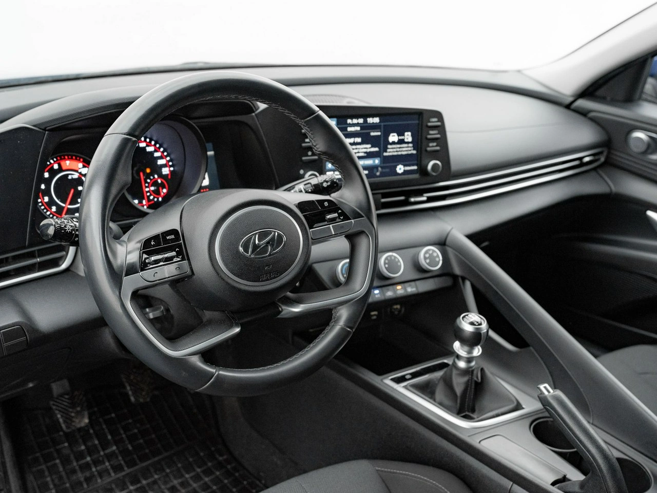 Hyundai Elantra - Zdjęcie 5