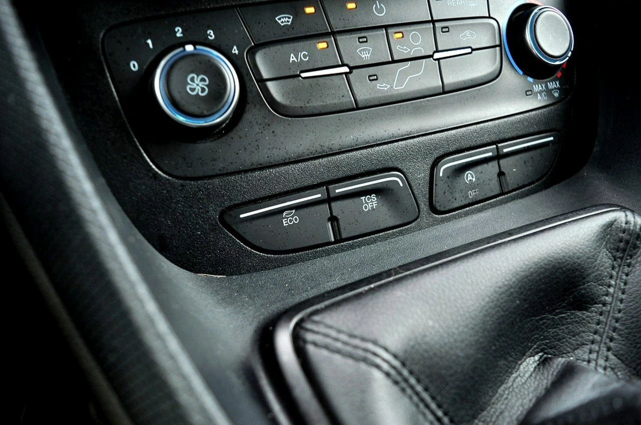 Ford Transit Connect - Zdjęcie 26