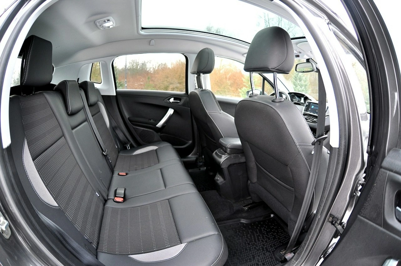Peugeot 2008 - Zdjęcie 9