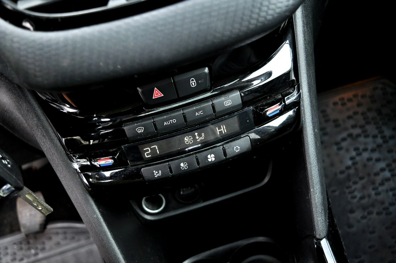 Peugeot 2008 - Zdjęcie 20