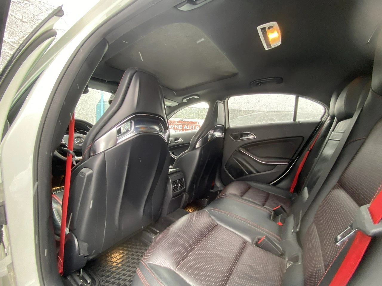 Mercedes A45 AMG - Zdjęcie 34