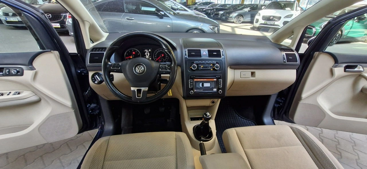 Volkswagen Touran - Zdjęcie 13
