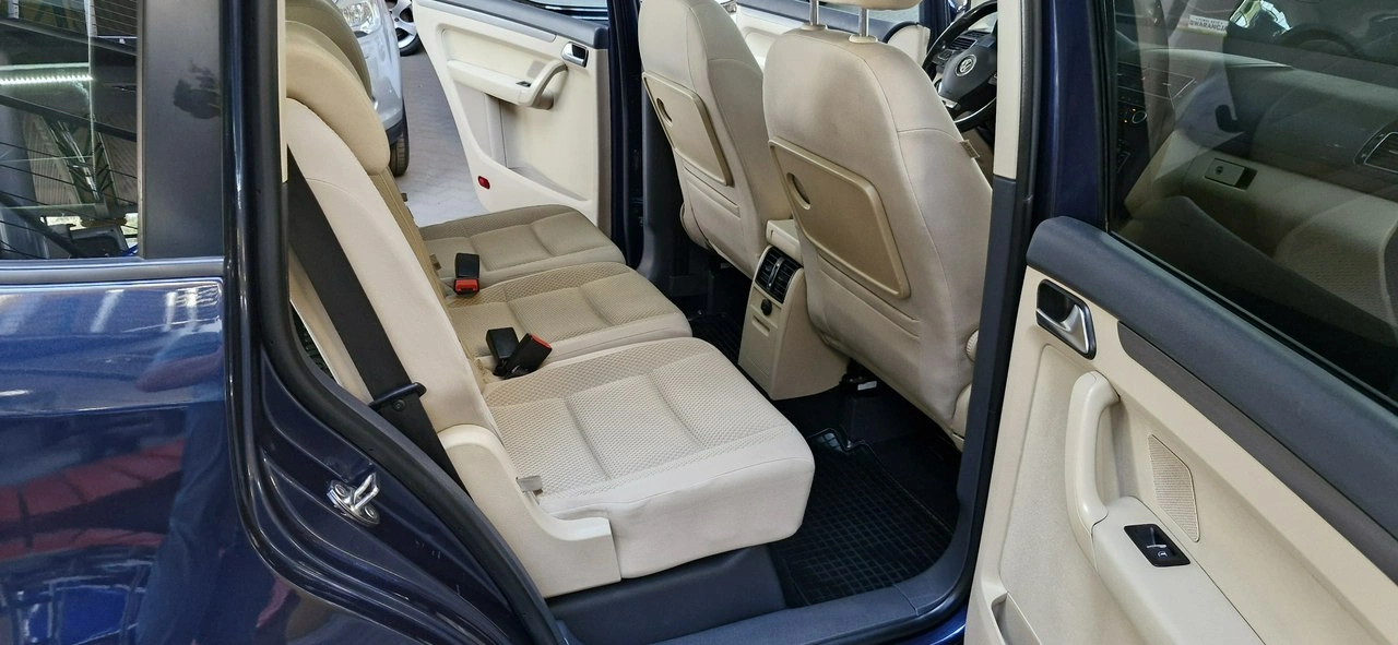 Volkswagen Touran - Zdjęcie 16