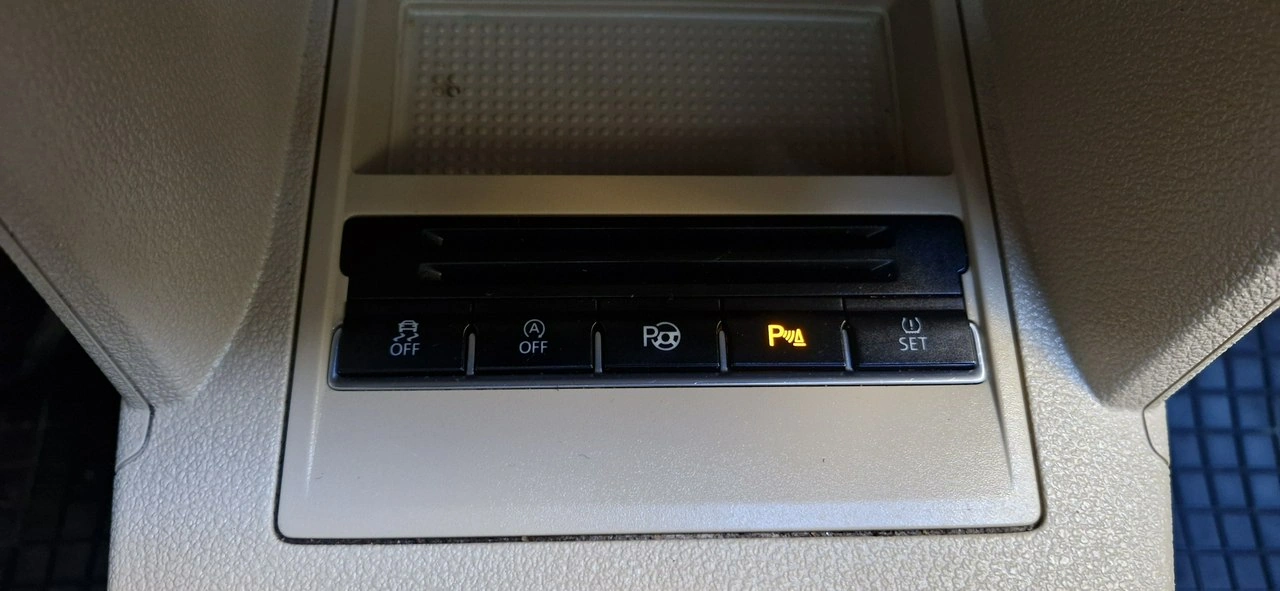 Volkswagen Touran - Zdjęcie 26