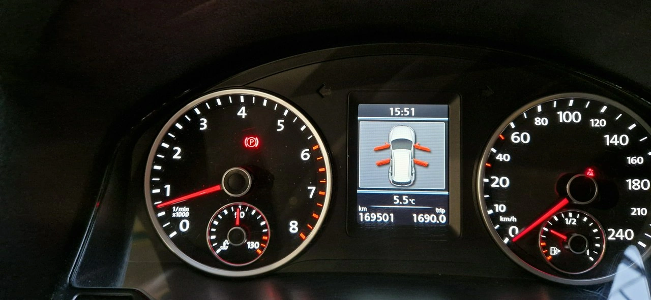 Volkswagen Tiguan - Zdjęcie 15