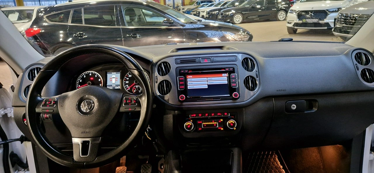 Volkswagen Tiguan - Zdjęcie 24