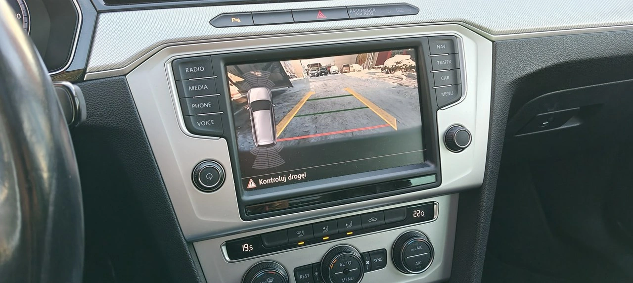 Volkswagen Passat - Zdjęcie 14