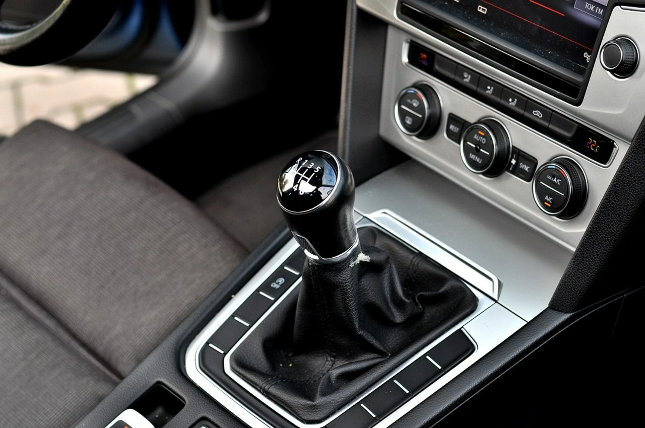 Volkswagen Passat - Zdjęcie 18