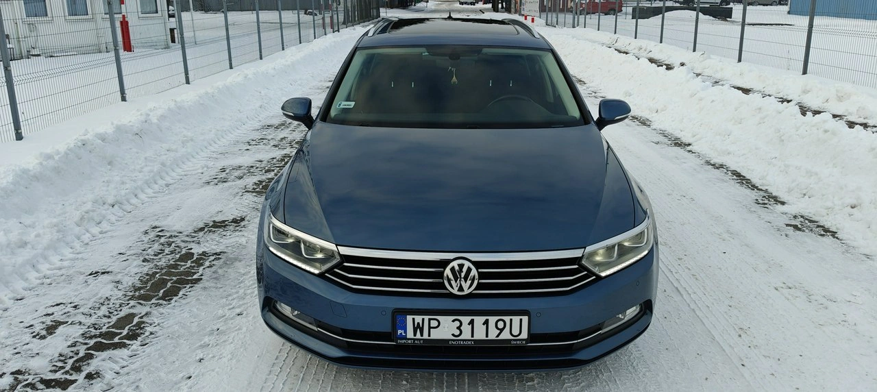 Volkswagen Passat - Zdjęcie 22