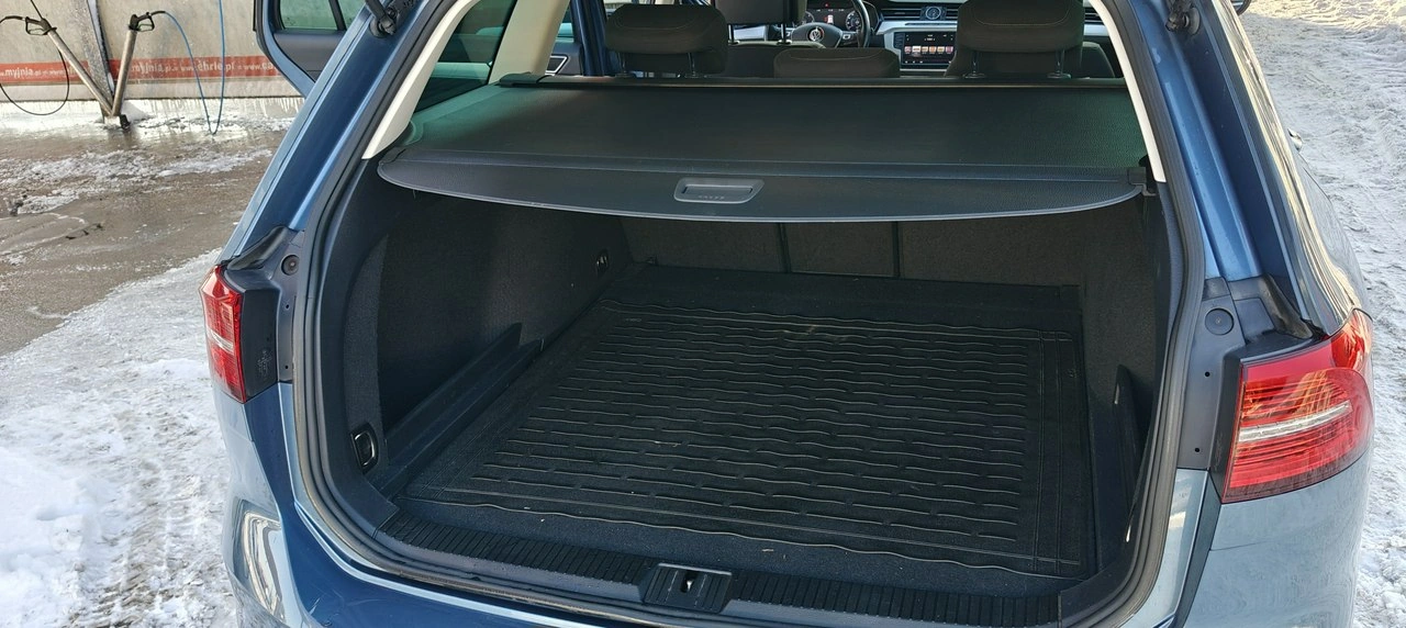 Volkswagen Passat - Zdjęcie 20