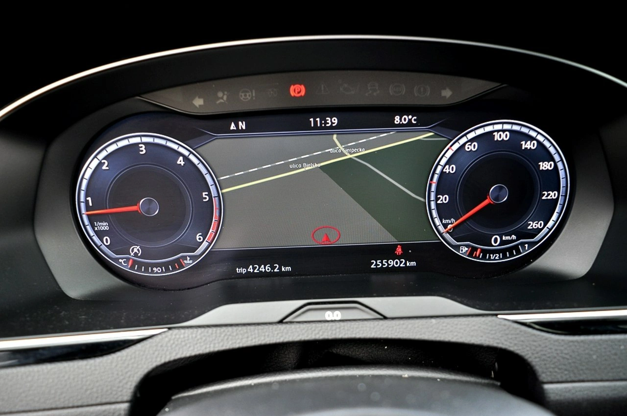 Volkswagen Passat - Zdjęcie 23