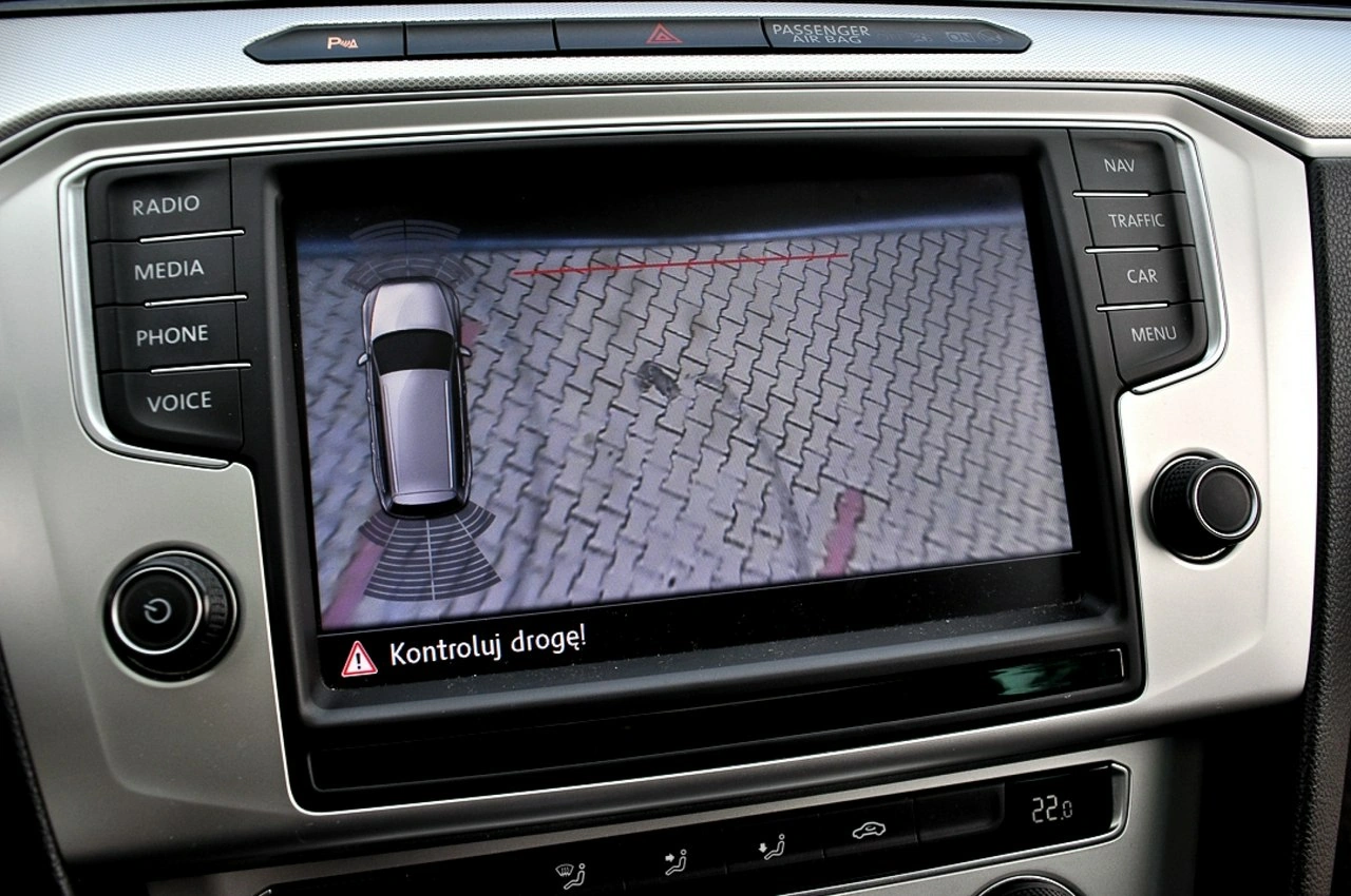 Volkswagen Passat - Zdjęcie 27