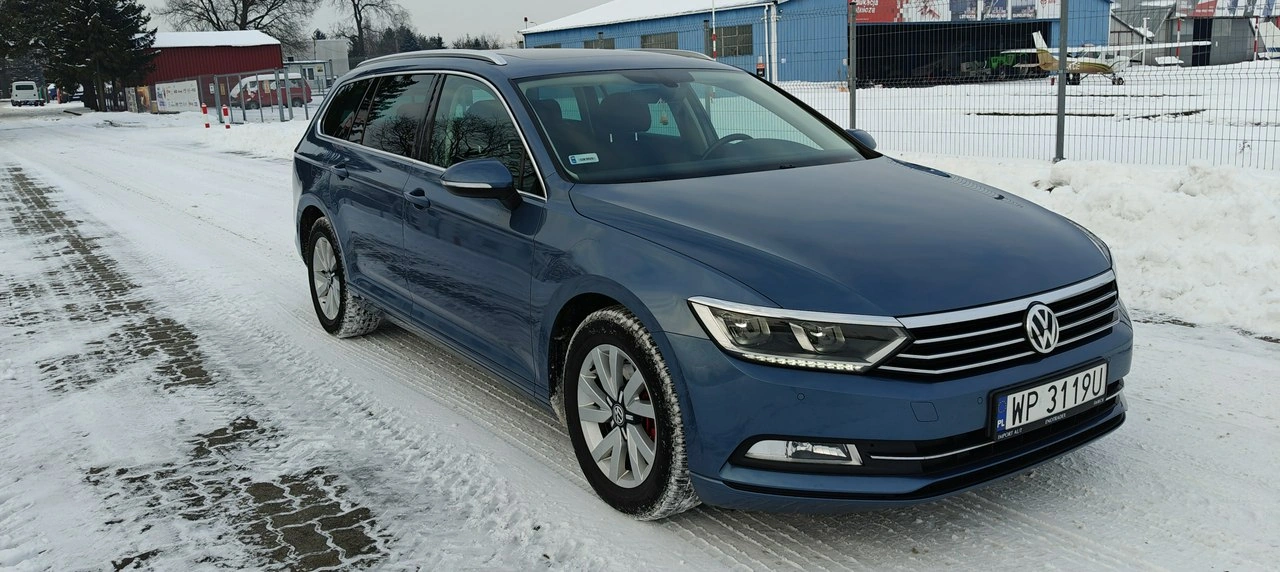 Volkswagen Passat - Główne zdjęcie