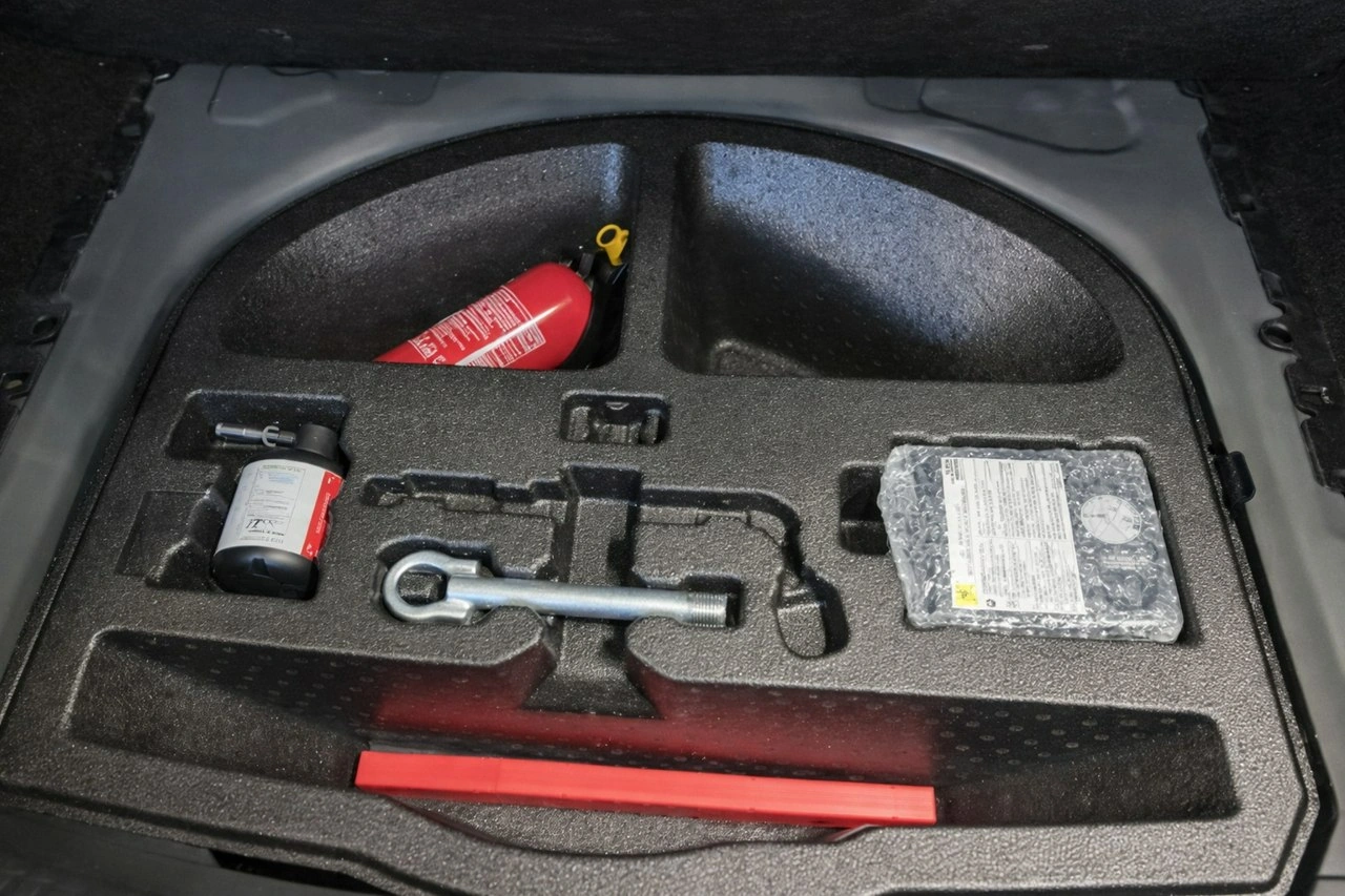 Toyota Corolla - Zdjęcie 11