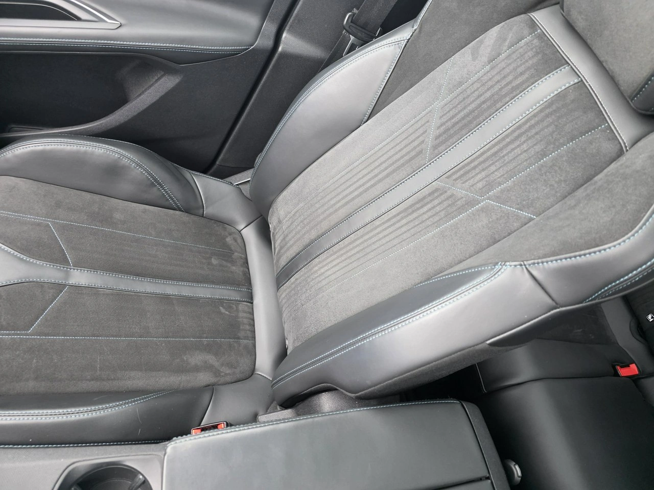 Peugeot 3008 - Zdjęcie 4