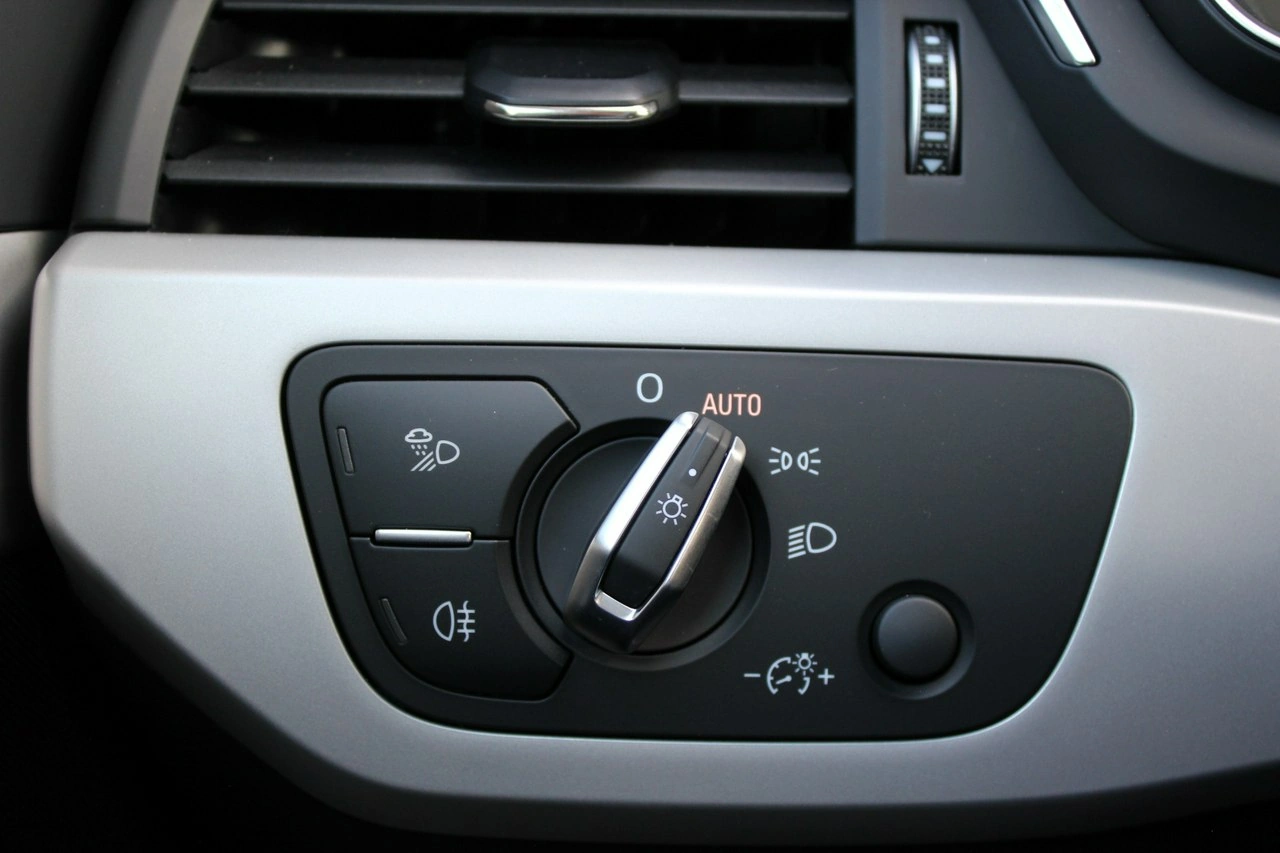 Audi A4 - Zdjęcie 19