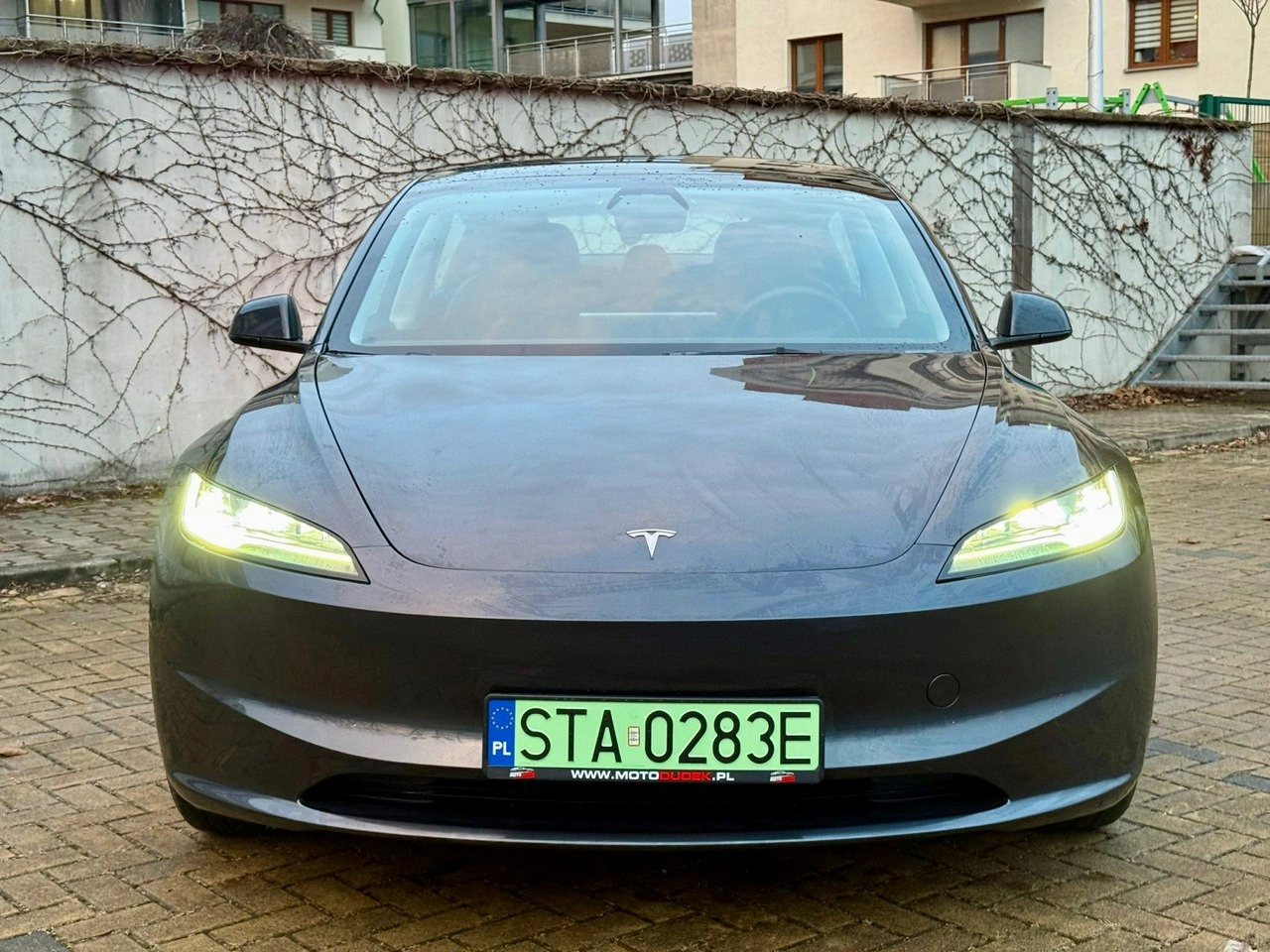 Tesla Model 3 - Zdjęcie 12