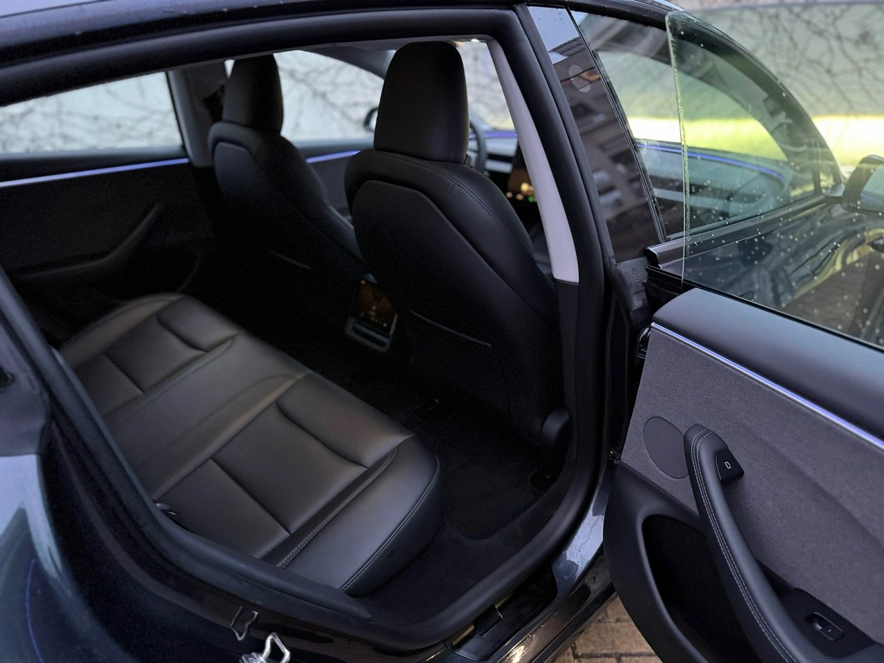 Tesla Model 3 - Zdjęcie 20