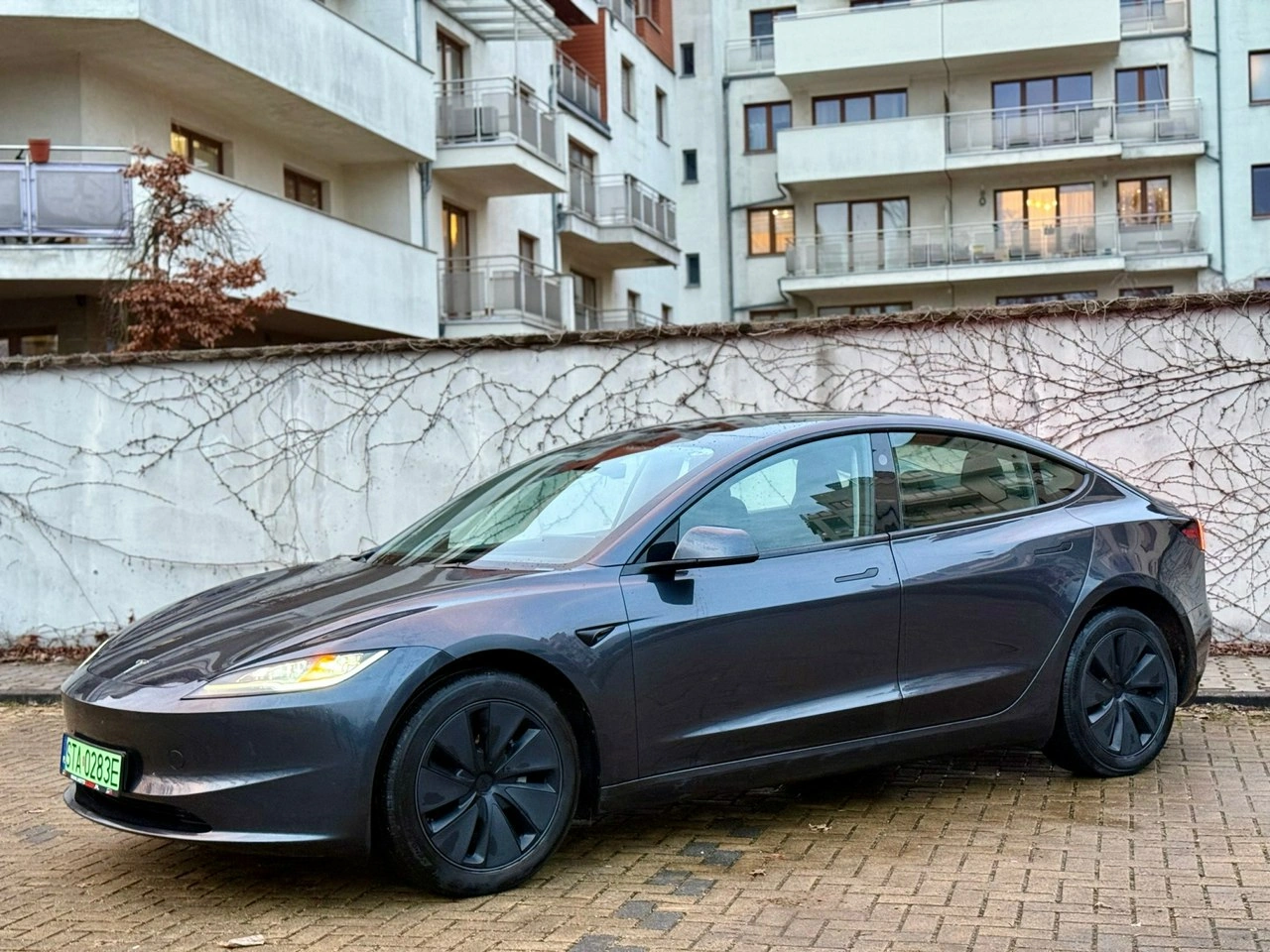 Tesla Model 3 - Zdjęcie 28