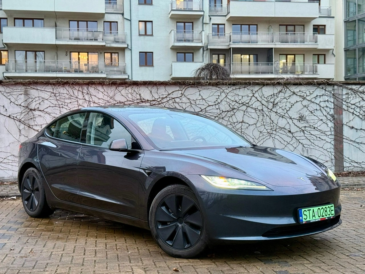 Tesla Model 3 - Zdjęcie 3