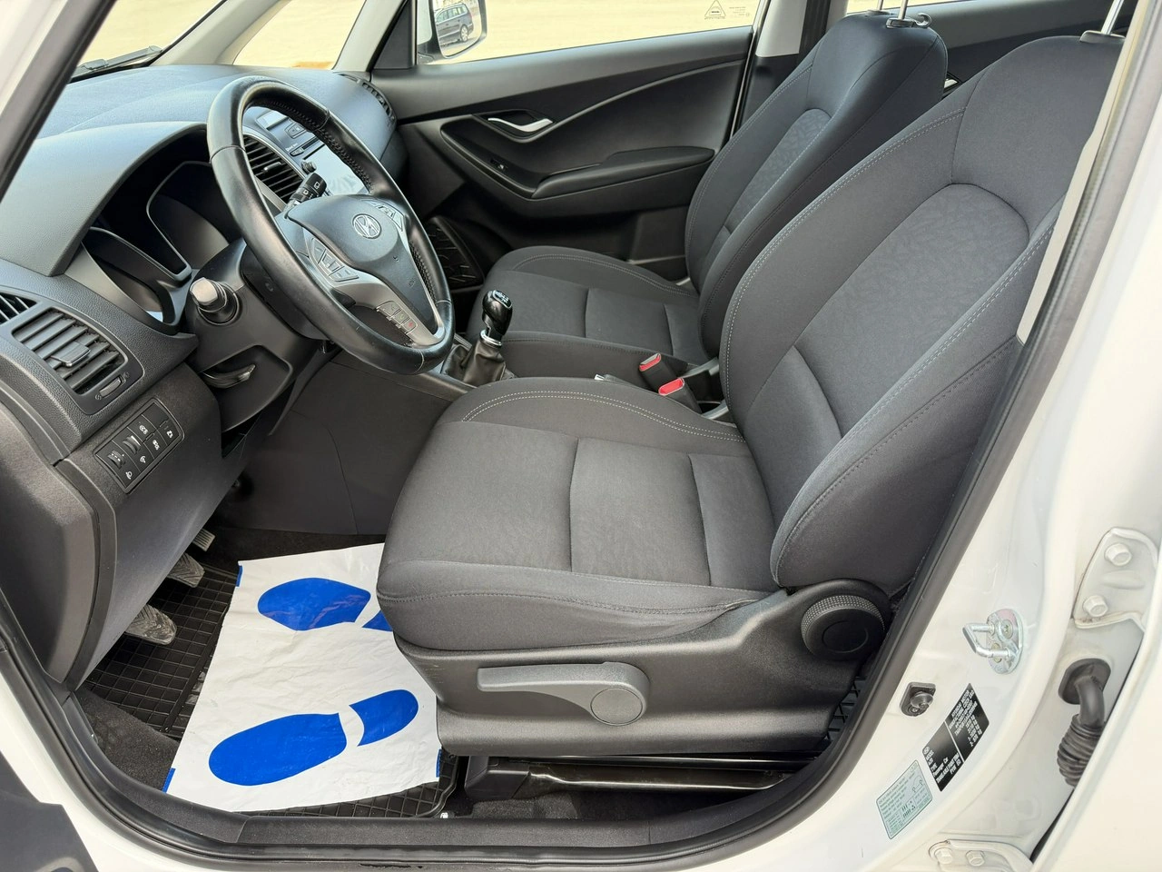 Hyundai ix20 - Zdjęcie 16