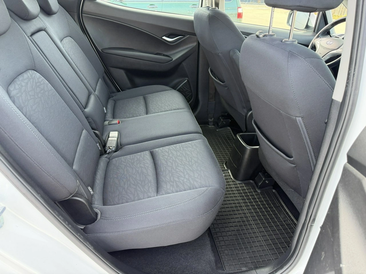 Hyundai ix20 - Zdjęcie 30