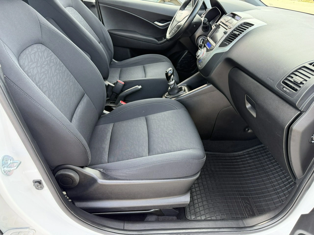 Hyundai ix20 - Zdjęcie 32