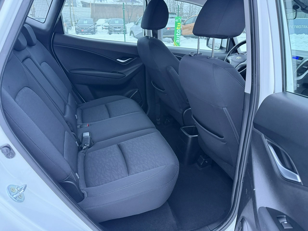 Hyundai ix20 - Zdjęcie 32