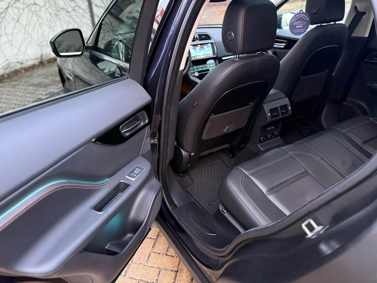 Jaguar F-Pace - Zdjęcie 19