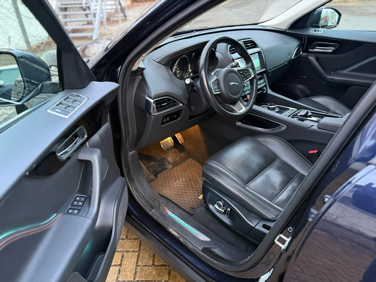 Jaguar F-Pace - Zdjęcie 4