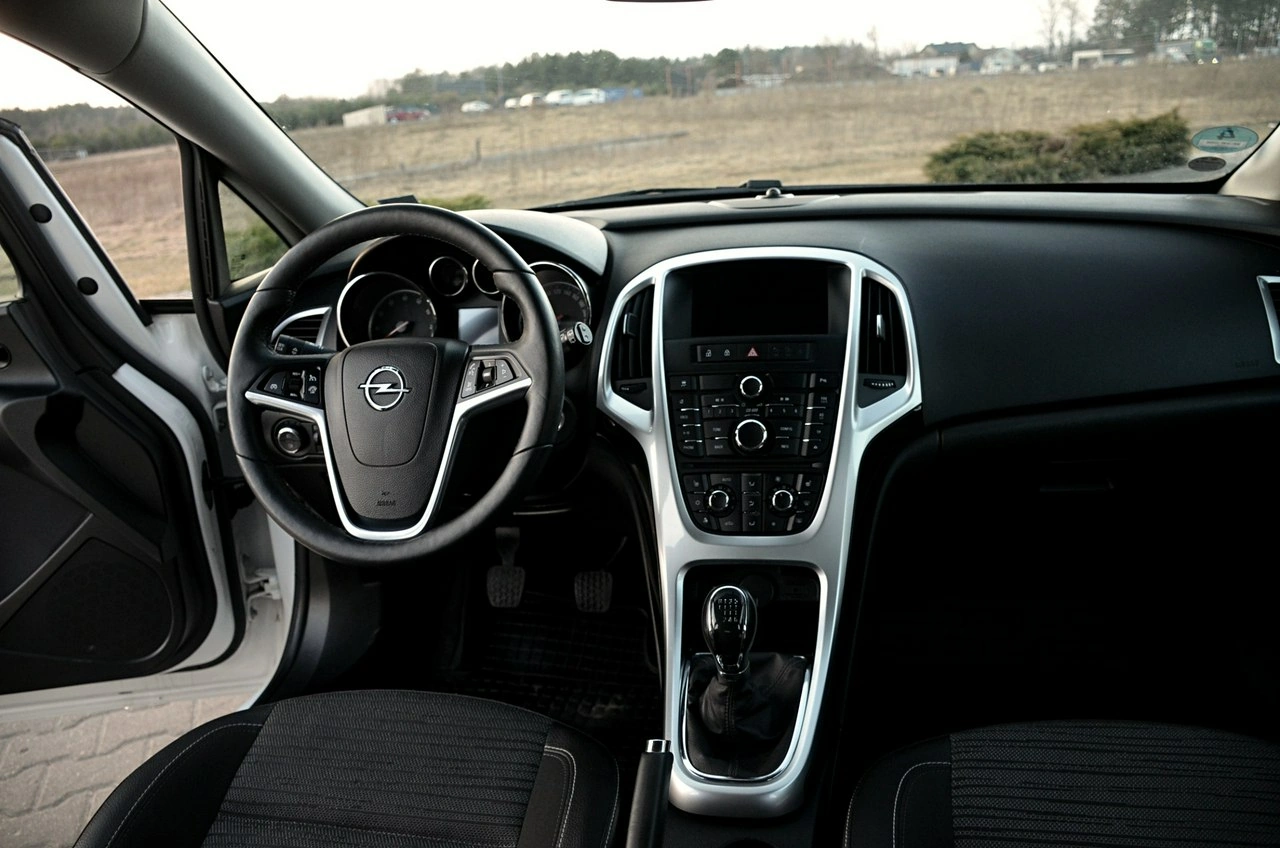 Opel Astra - Zdjęcie 15