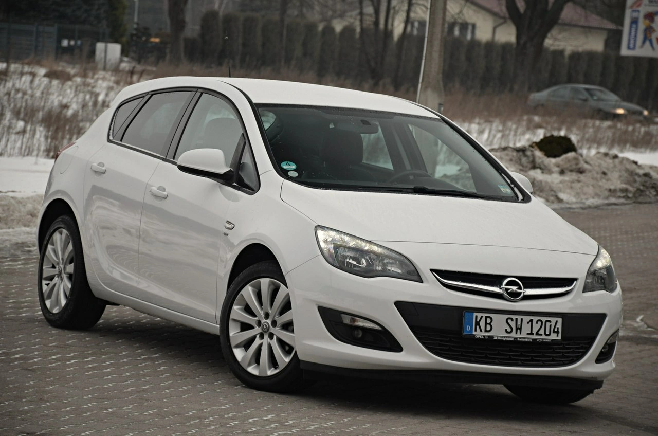 Opel Astra - Zdjęcie 1
