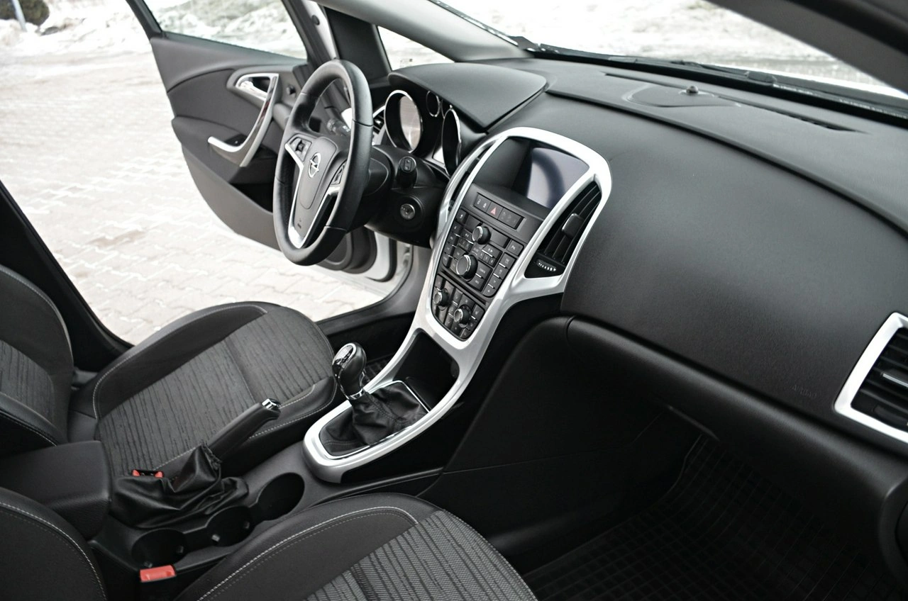 Opel Astra - Zdjęcie 19