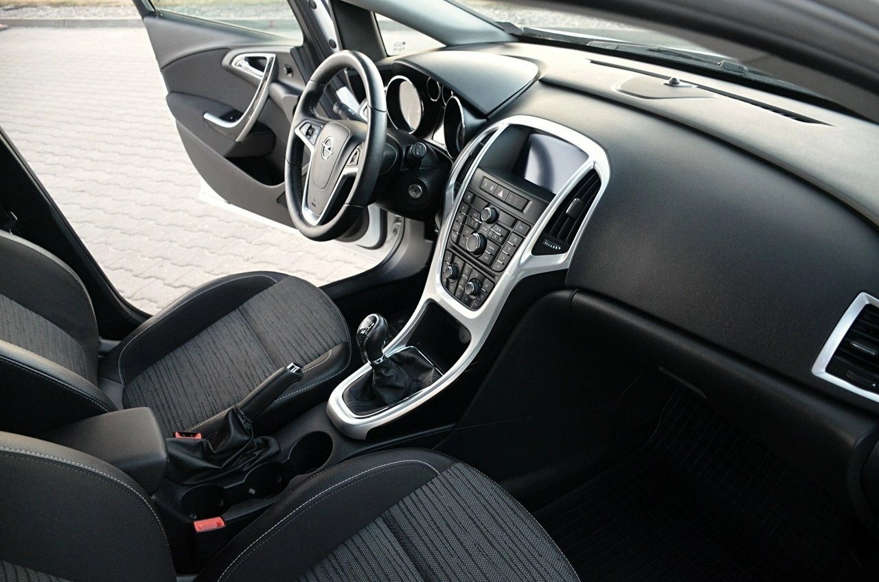 Opel Astra - Zdjęcie 19