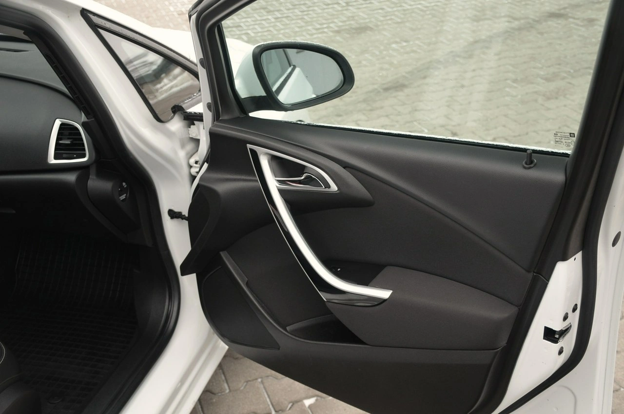 Opel Astra - Zdjęcie 20