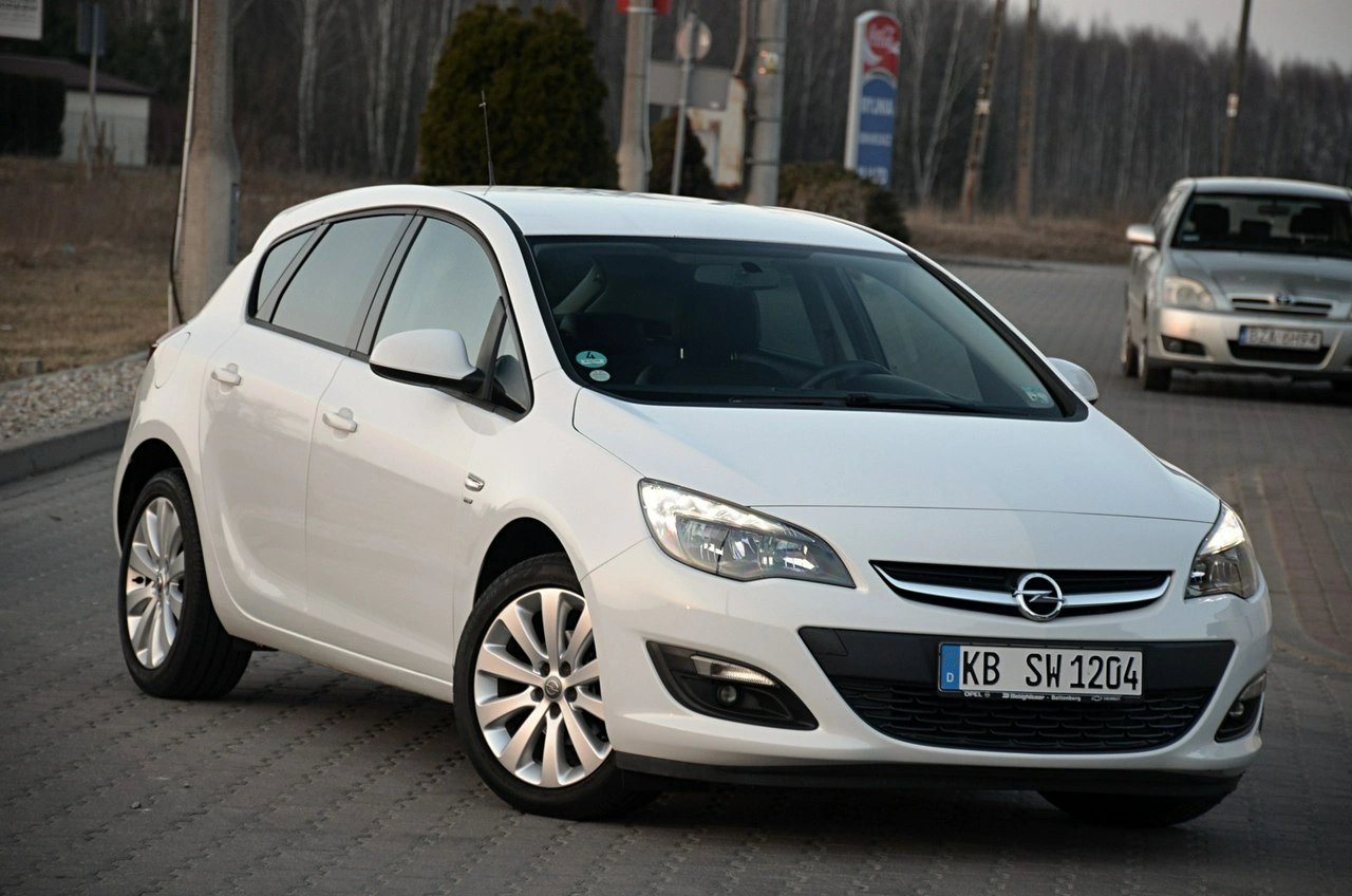 Opel Astra - Zdjęcie 1