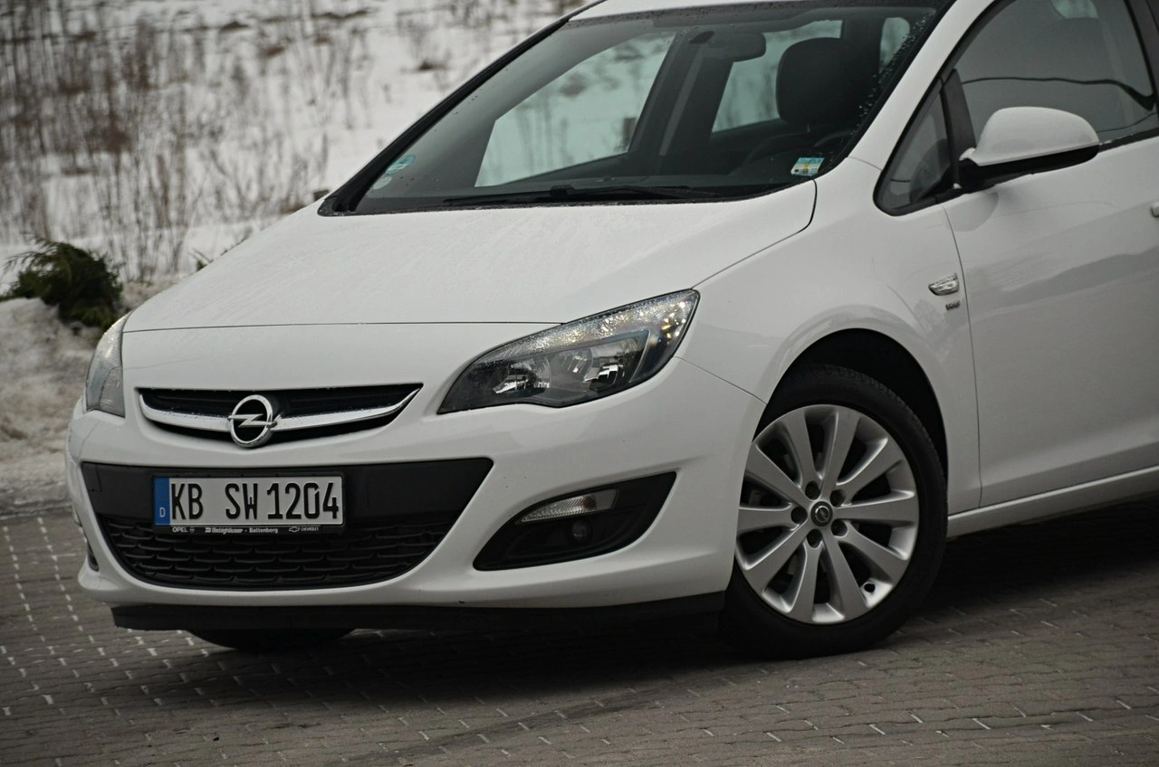Opel Astra - Zdjęcie 7