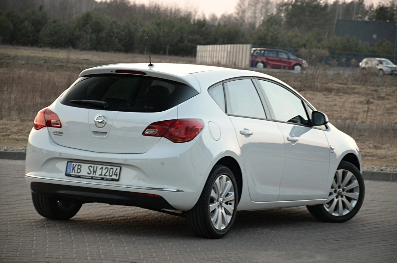 Opel Astra - Zdjęcie 7