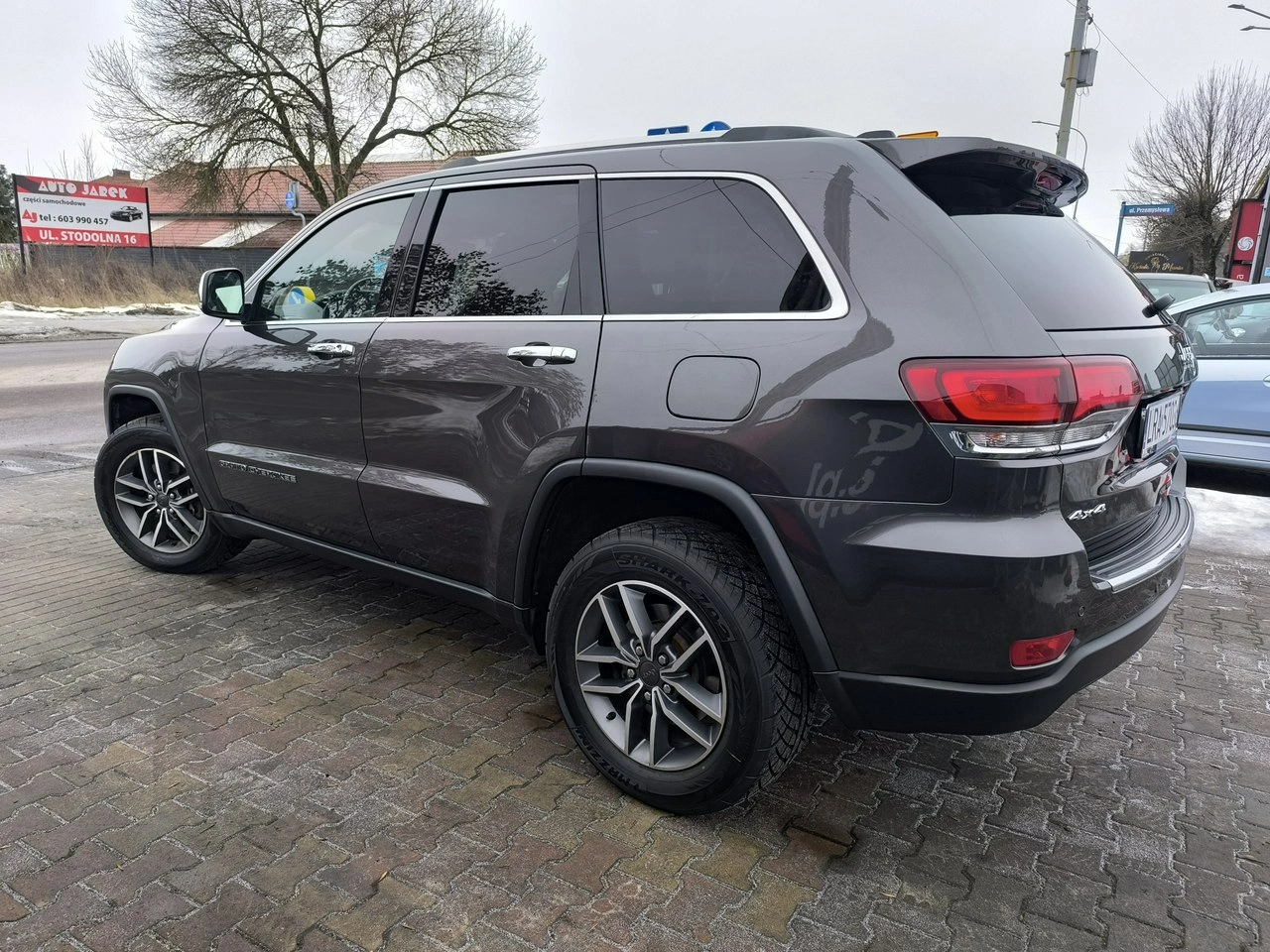 Jeep Grand Cherokee - Zdjęcie 11