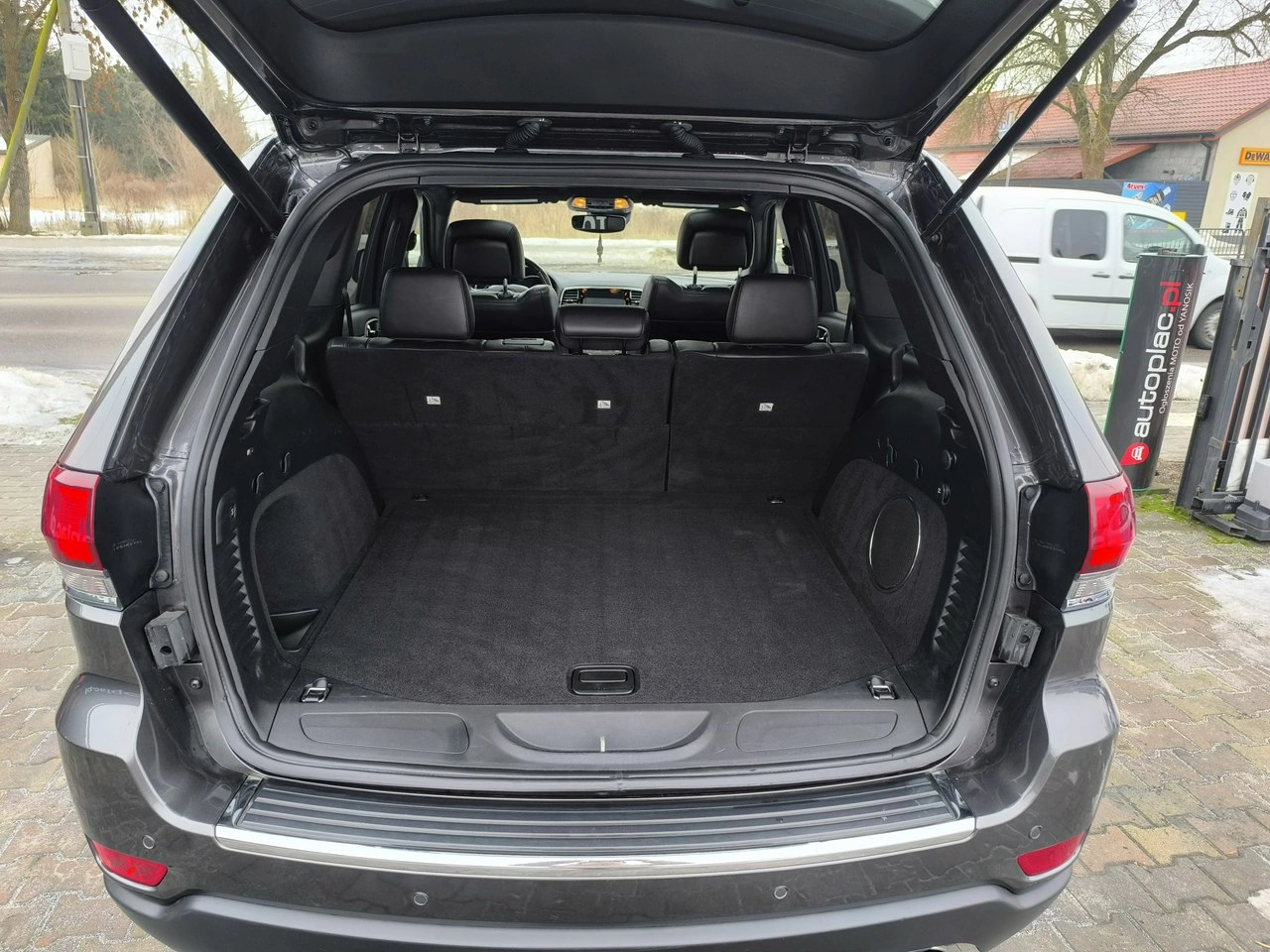 Jeep Grand Cherokee - Zdjęcie 54