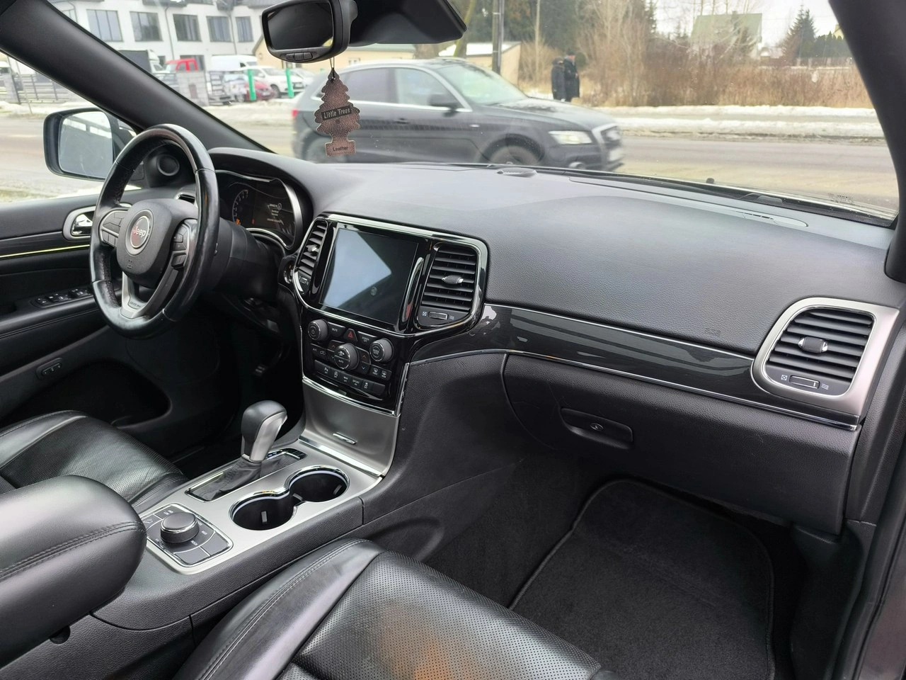 Jeep Grand Cherokee - Zdjęcie 50