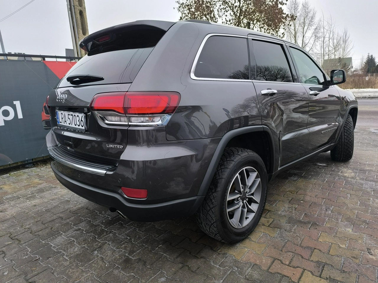 Jeep Grand Cherokee - Zdjęcie 3