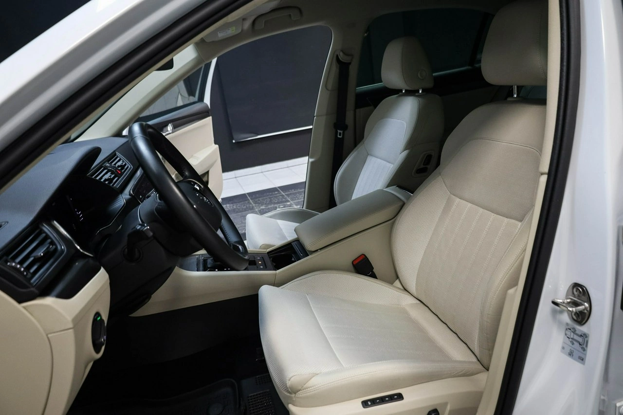 Skoda Superb - Zdjęcie 11