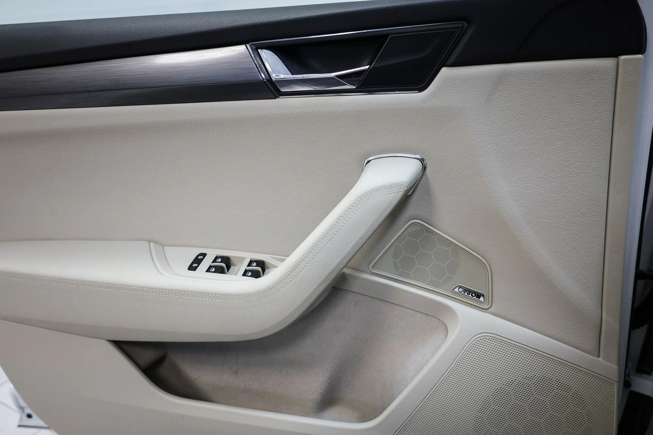 Skoda Superb - Zdjęcie 13