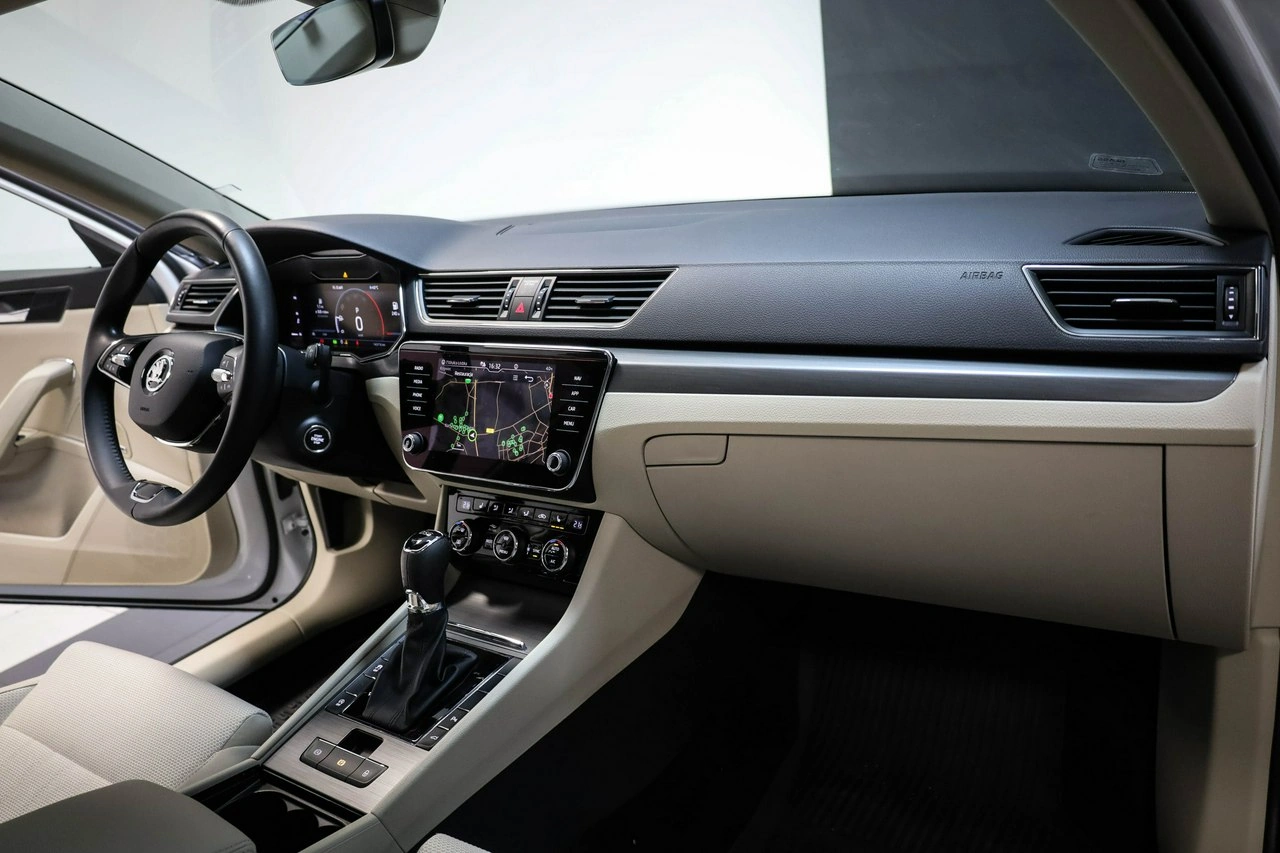 Skoda Superb - Zdjęcie 21