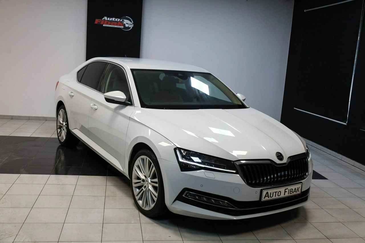 Skoda Superb - Zdjęcie 4