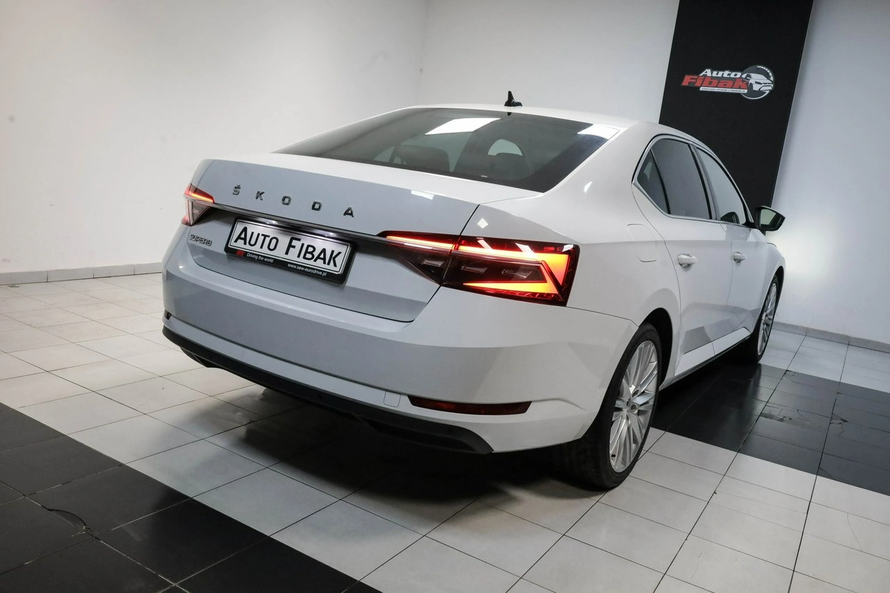 Skoda Superb - Zdjęcie 6