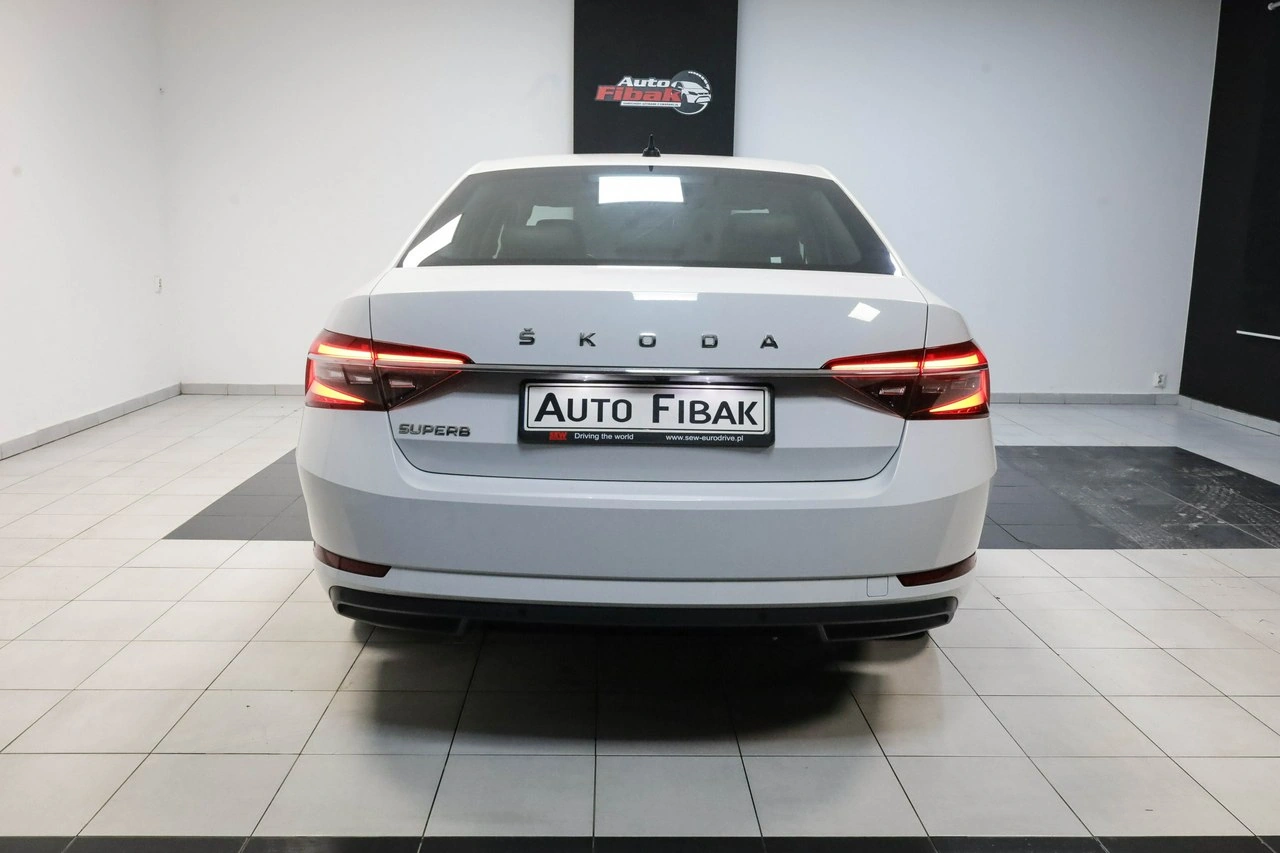 Skoda Superb - Zdjęcie 8